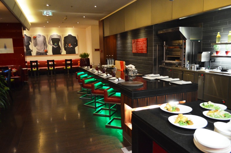 A Peppers! étterem belső terei. A legmagasabb minőségű anyagok felhasználásával kialakított minimalista design.