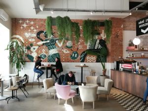 Pizza, kávé, világbéke. A Dudás-fivérek új étterme Miskolcon. GasztroMagazin 2018.