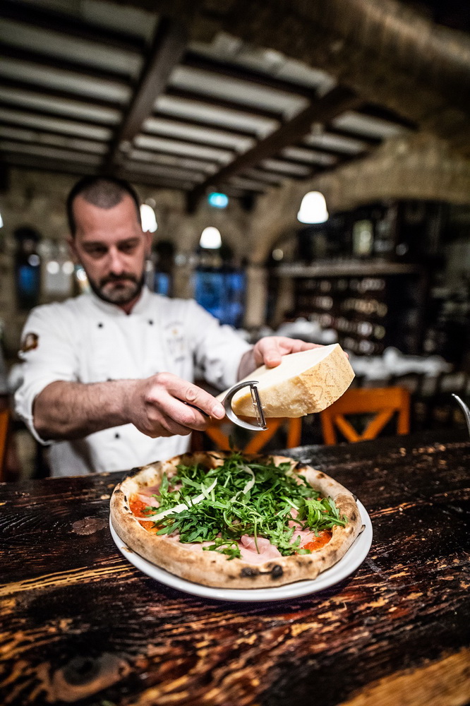 A Trattoria Pomo D'oro is a világ legjobb pizzát is kínáló éttermei között.