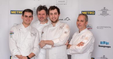 Pohner Ádám, Csillag Richárd, Hamvas Zoltán és Segal Viktor a magyar Bocuse d'Or csapat a 2019-es lyoni versenyre készülve. GasztroMagazin 2019.