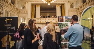 Tokaji Március Nagykóstoló a Corinthia Hotel Budapest Báltermében. GasztroMagazin 2019.