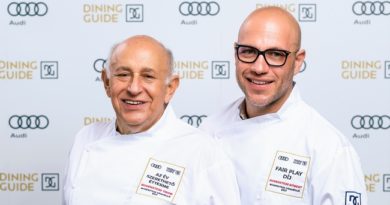 Rosenstein Tibor és Rosensetin Róbert étterme idén két díjat is kiérdemelt a Dining Guide Év Étterme versenyen. GasztroMagazin 2021.