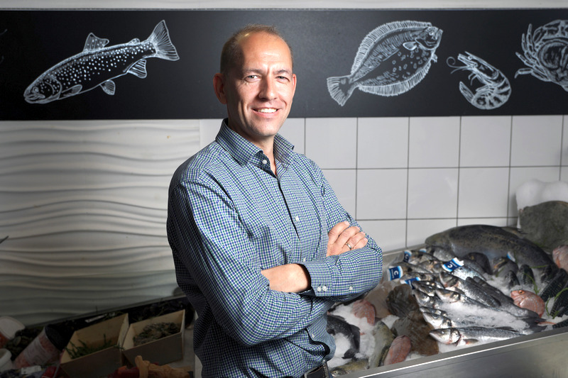 The Fishmonger. Dr Palotás Péter. Rendezvény Magazin 2022.