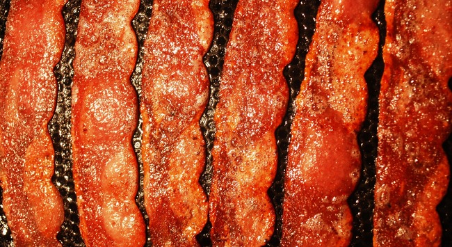Gierlinger bacon. A tökéletes grillezés titka. GasztroMagazin 2023.