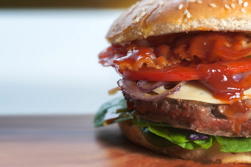 A tökéletes hamburger titka a bacon. GasztroMagazin 2023.