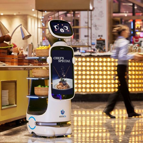 Robotok forradalmasítják a vendéglátást. GasztroMagazin 2025.