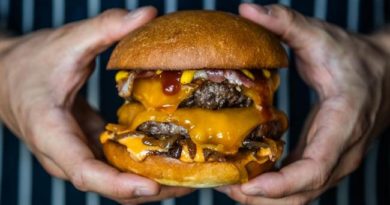 Angus marhahúsból készülnek a Zing Burger húspogácsái. GasztroMagazin 2025.