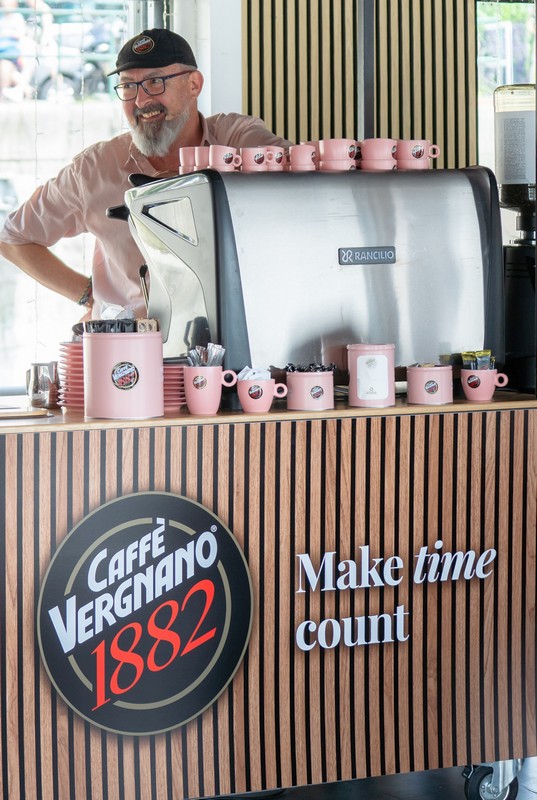 Caffé Vergnano. HOL Magazin 2025.