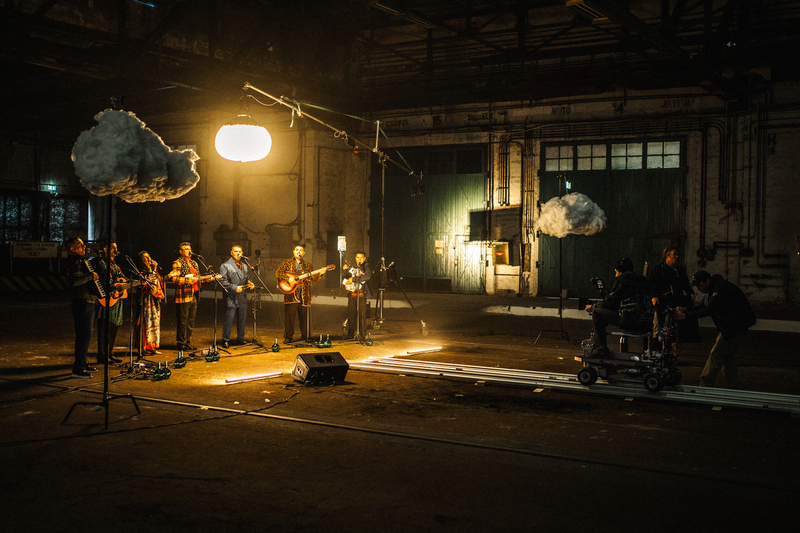 A Parno Graszt az Unicum Live Session programján. HOL Magazin 2025.