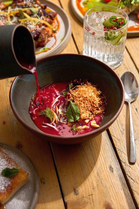 Céklaleves Nagy Adritól a Madhouseban. GasztroMagazin 2025.