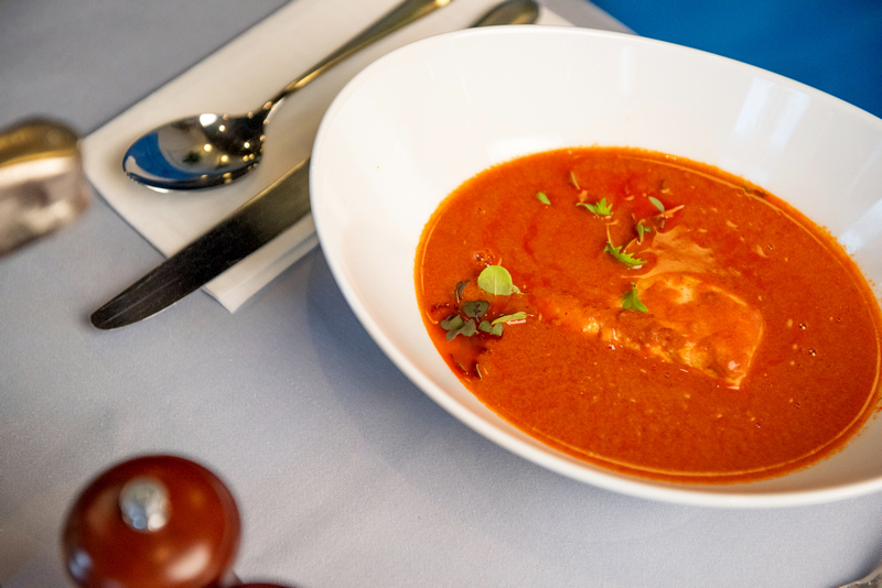 Elviteles Karácsony. Gléda halászlé. GasztroMagazin 2025.