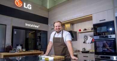 Tóth Szilárd SALT Chef az LG karácsonyi termékbemutatóján. GasztroMagazin 2025.