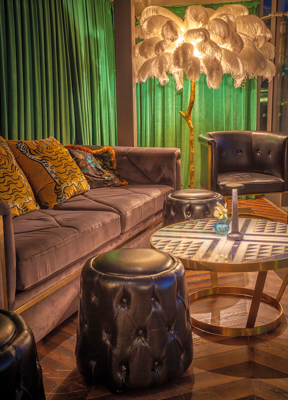 Golden Peacock cocktail a Matild Palota The Duchess Bárjában. GasztroMagazin 2025.